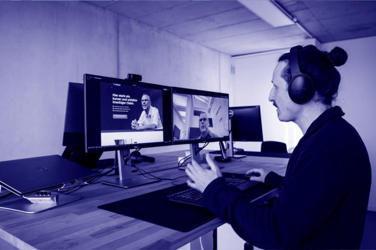 Lennart Schleifer im Video-Call mit einem Kunden